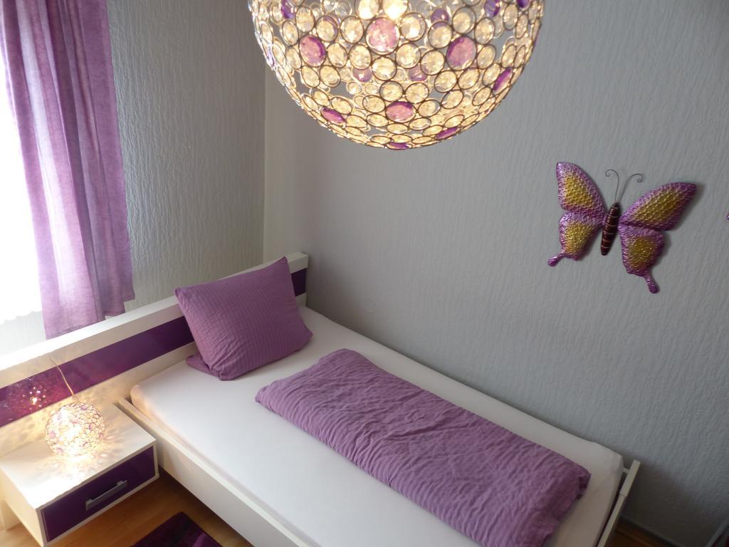 Haus Der Gastlichkeit Hotell Ratingen Exteriör bild